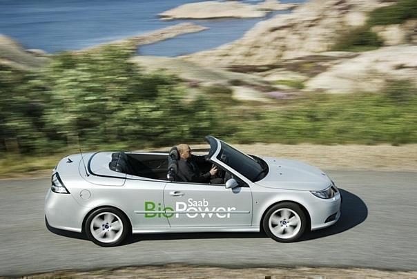 Saab ist in Europa der grösste Hersteller von so genannten Flex-Fuel-Fahrzeugen, Autos, die mit Bioethanol und Benzin in jeglichem Mischungsverhältnis fahren können.